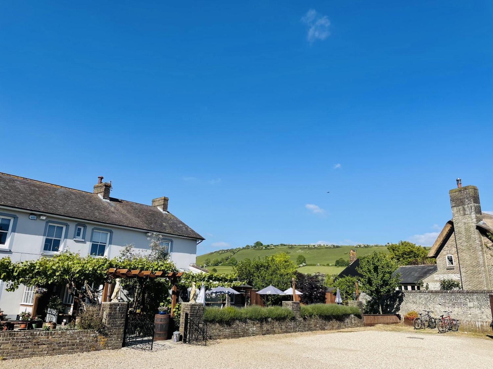 The Greyhound Inn Sydling St Nicholas Εξωτερικό φωτογραφία