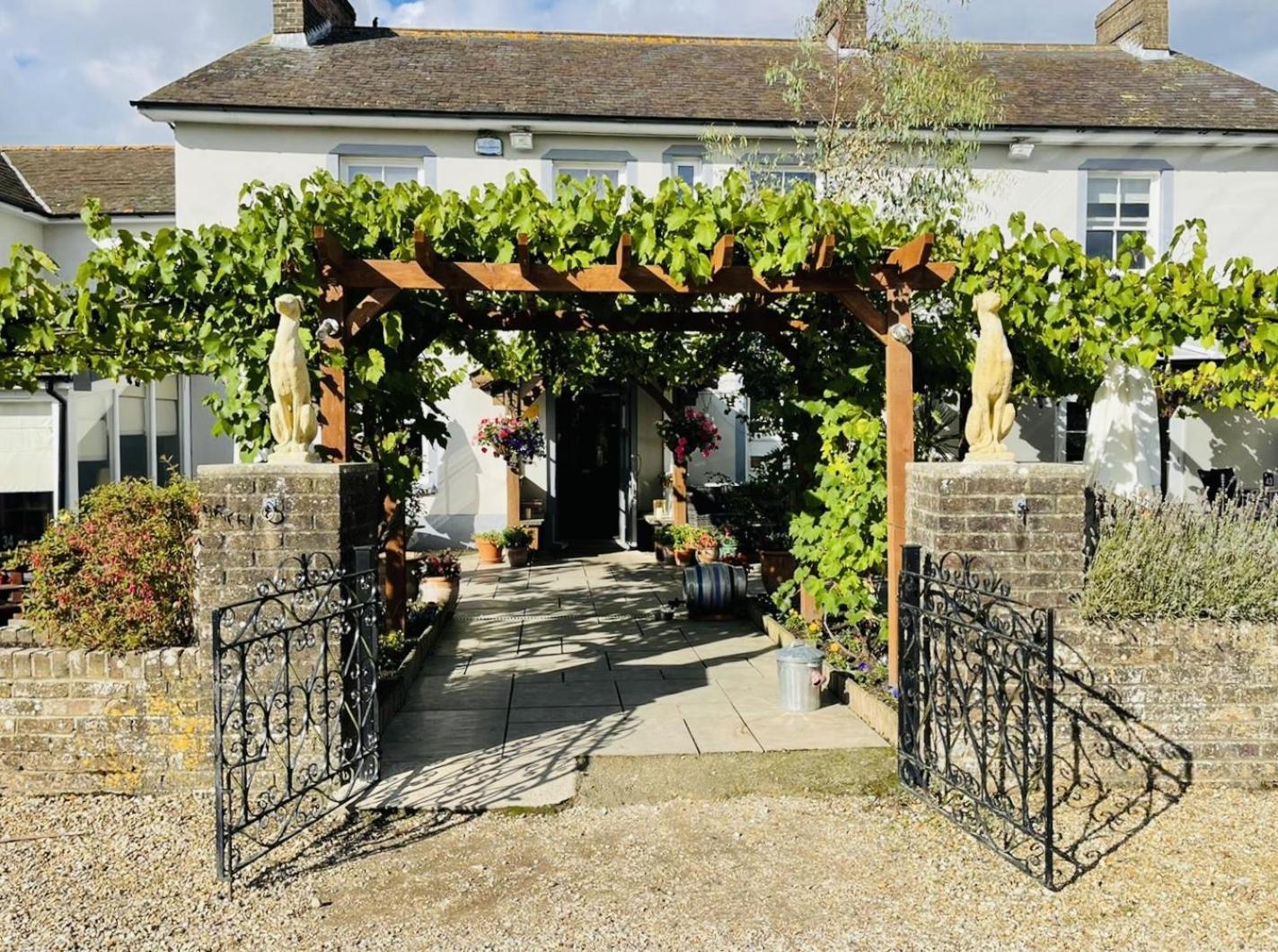 The Greyhound Inn Sydling St Nicholas Εξωτερικό φωτογραφία